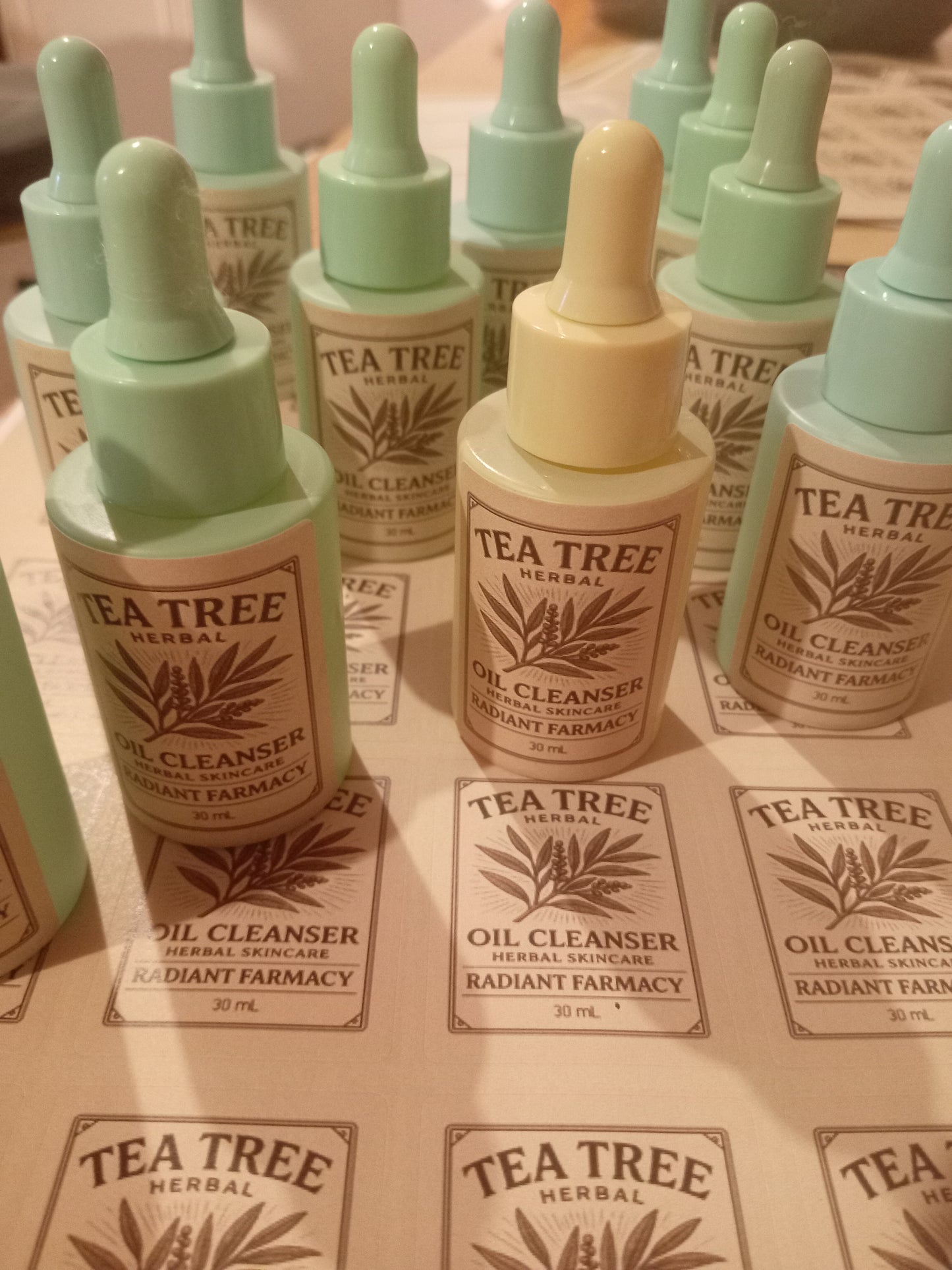 Tea Tree Oil-to-Milk Cleanser